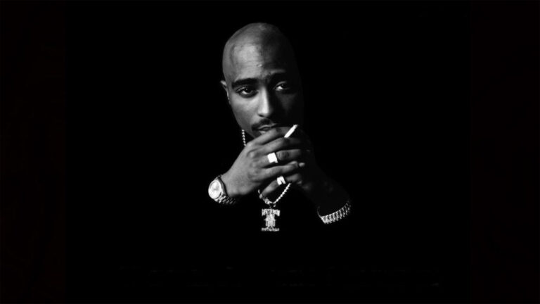Tupac Shakur, liệu ông ta có xứng đáng với chức danh “huyền thoại”