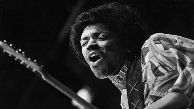 Di sản bất tử của Jimi Hendrix trong văn hóa Hip hop