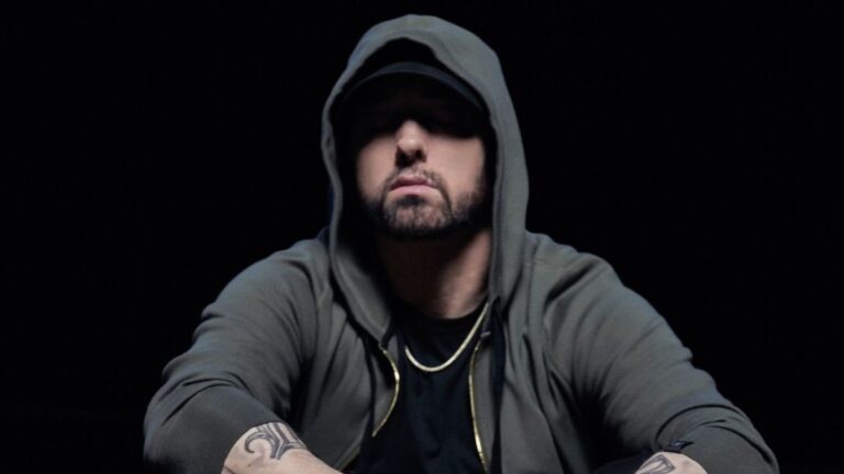 Stan đang xôn xao với tin đồn Eminem có thể sẽ bất ngờ phát hành ‘Marshall Mathers LP III’