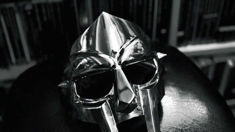 MF DOOM – Thiên tài hay Điên rồ?