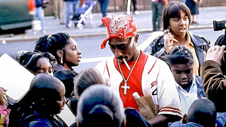 Ổ cứng chứa nhạc, video và những hình ảnh hiếm hoi của Tupac dự kiến đấu giá 1 triệu đô-la