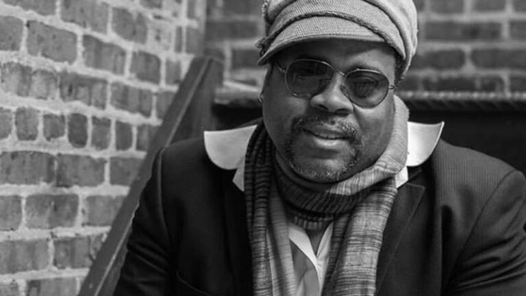Greg Tate – Bố già của giới phê bình, ngành báo chí Hip-Hop, đã qua đời